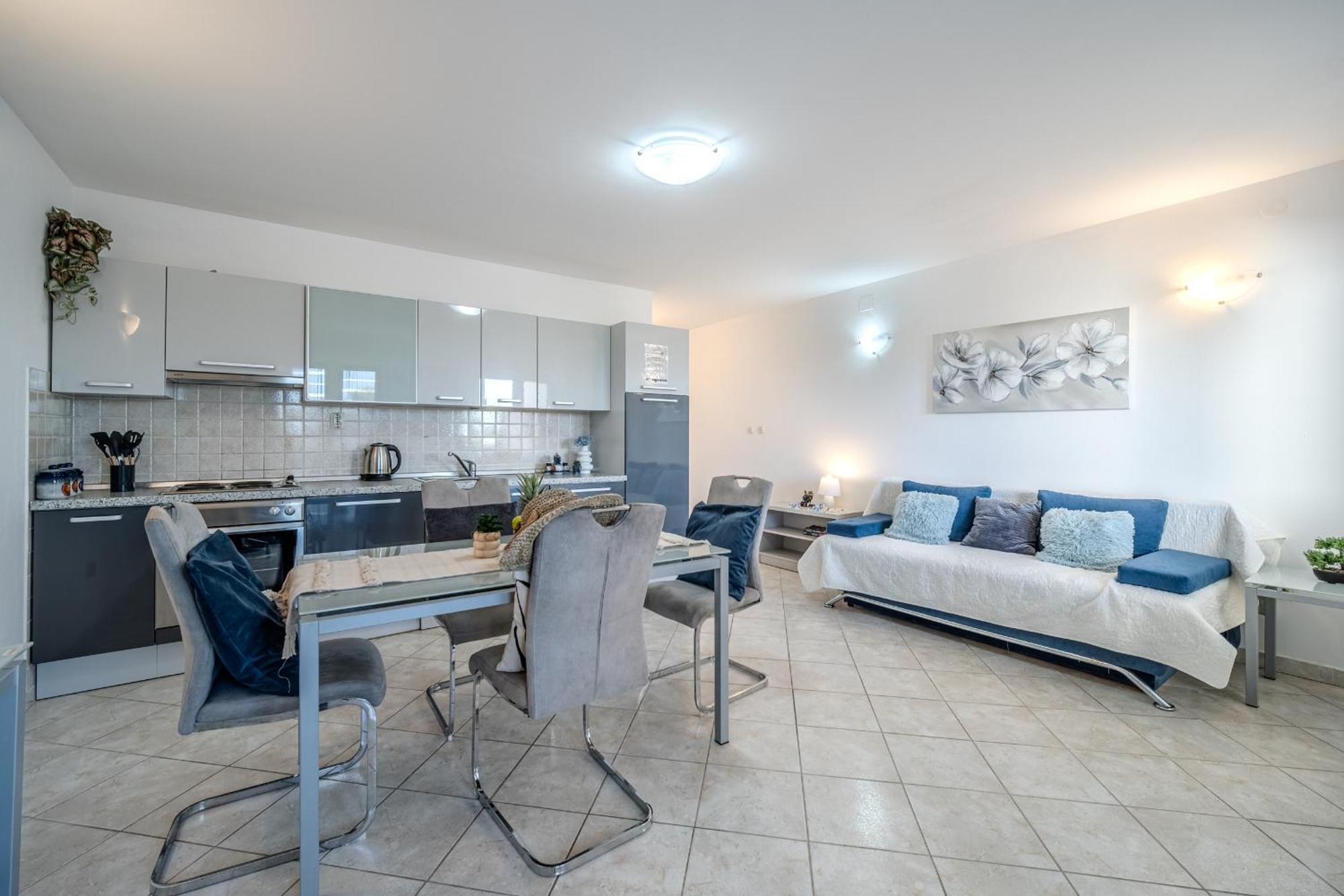 Apartment Milna - With Swimming Pool & Amazing Seaviews, Above Bijaka Beach المظهر الخارجي الصورة